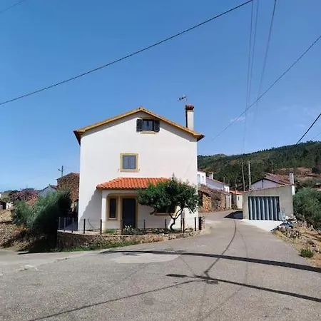 Casa Da Esteva - De Rei Holiday home Vila de Rei